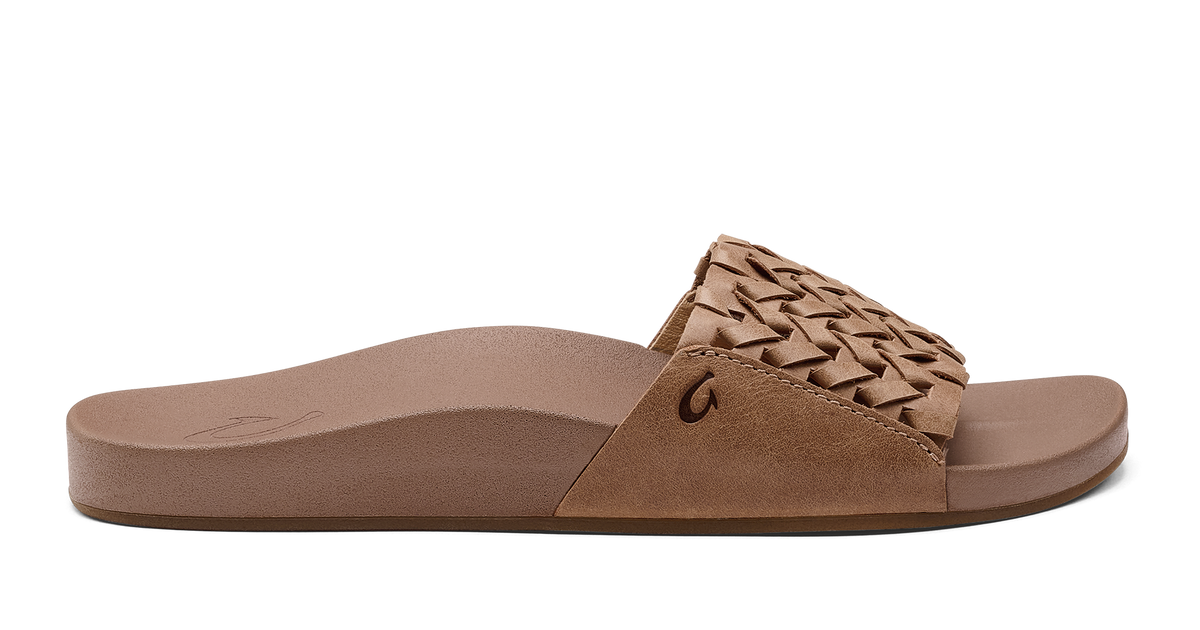 Kāmola Women’s Leather Slide Sandals Tan OluKai