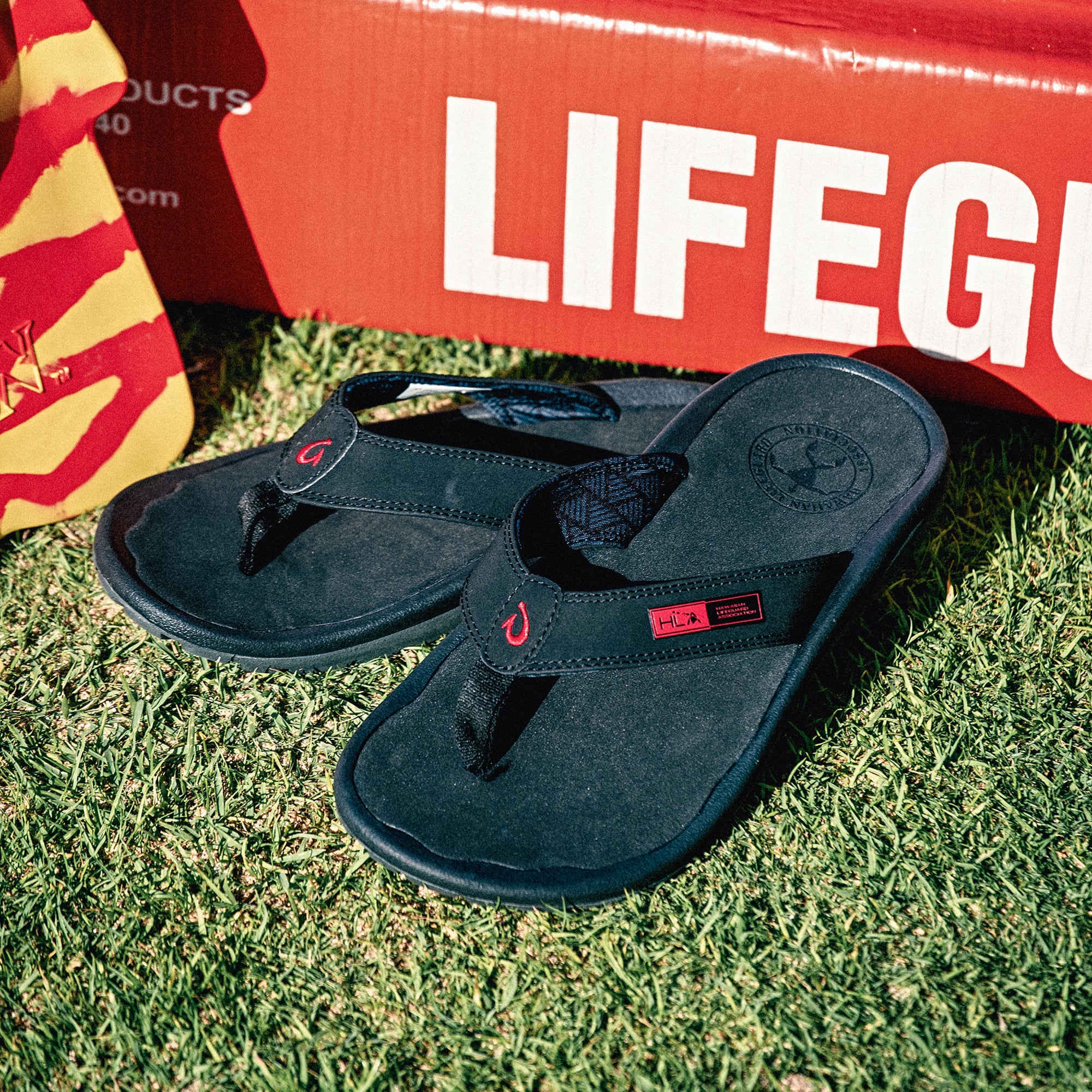 OluKai 'Ohana - Black / Dark Shadow | Men's Beach Sandals