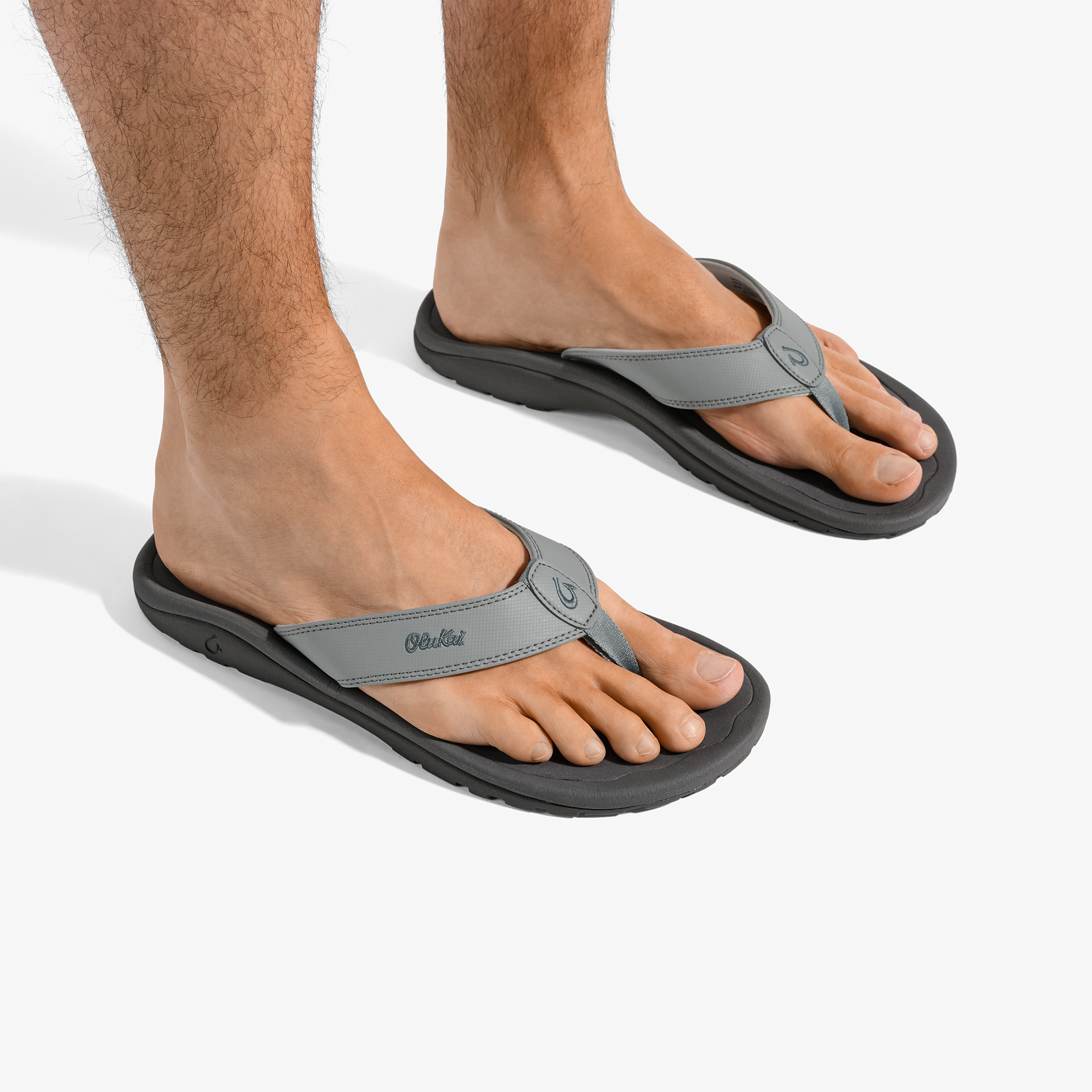 How to Clean Olukai Sandals: Easy Steps for Pristine Footwear