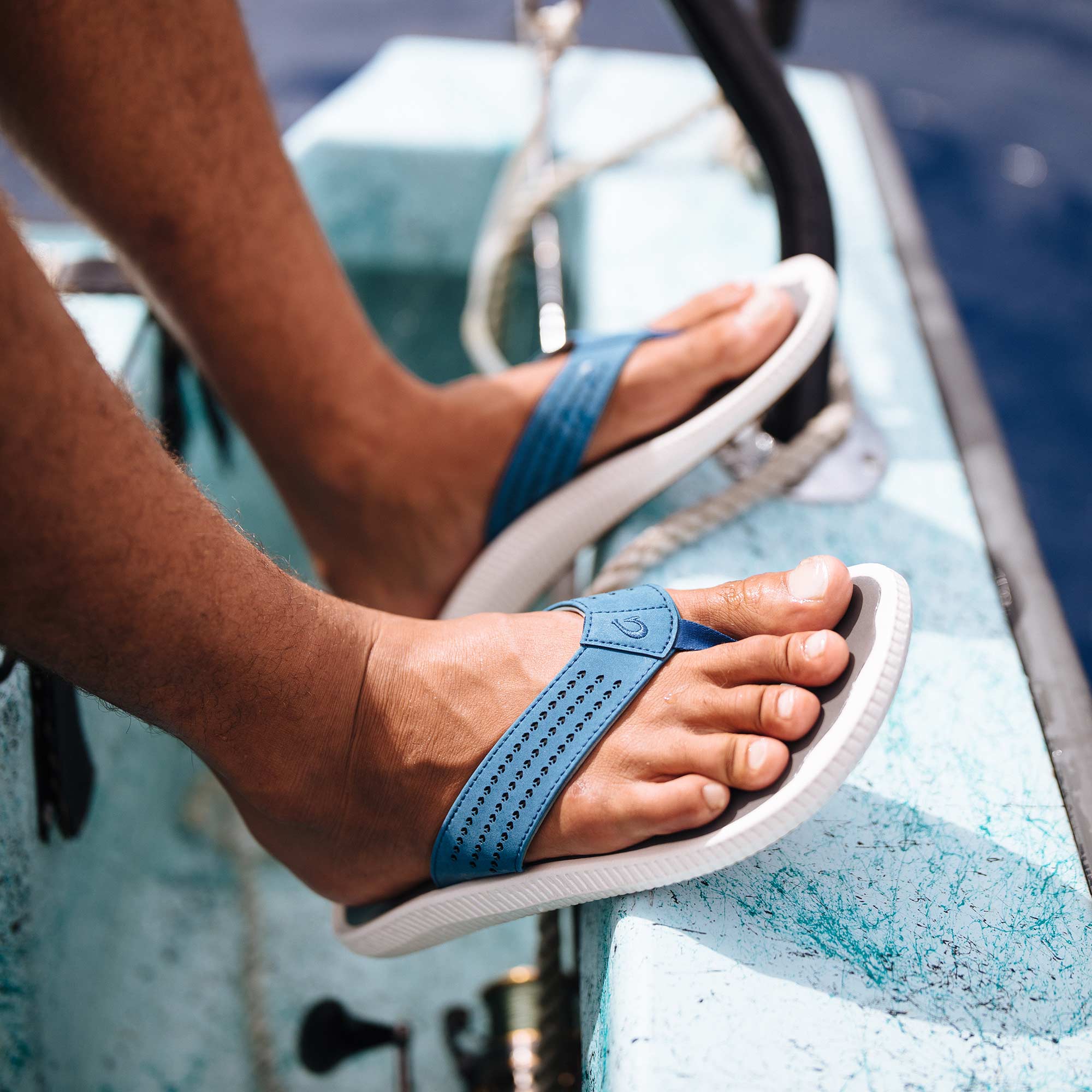 Ulele OluKai x Melin Collab Sandal - Black | Olukai