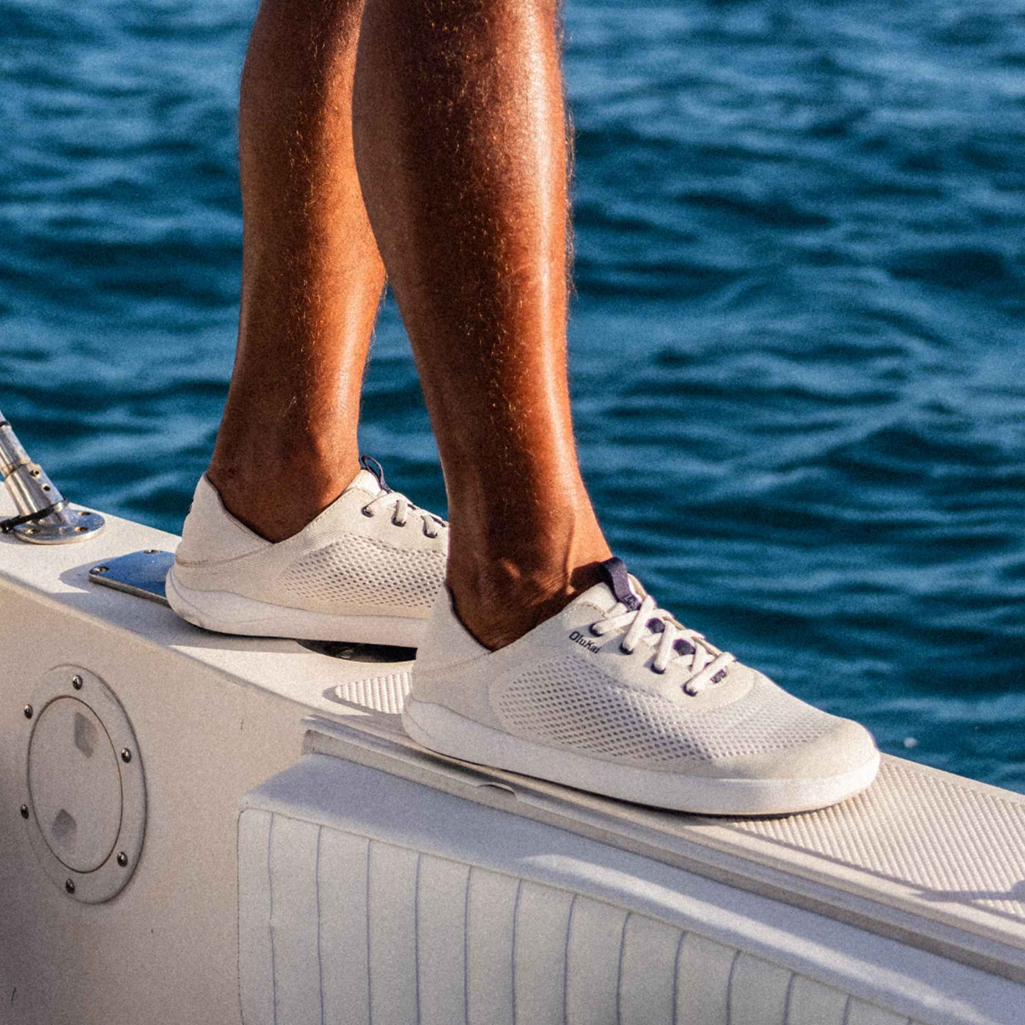 Moku Pae - White Sand / Trench Blue – OluKai