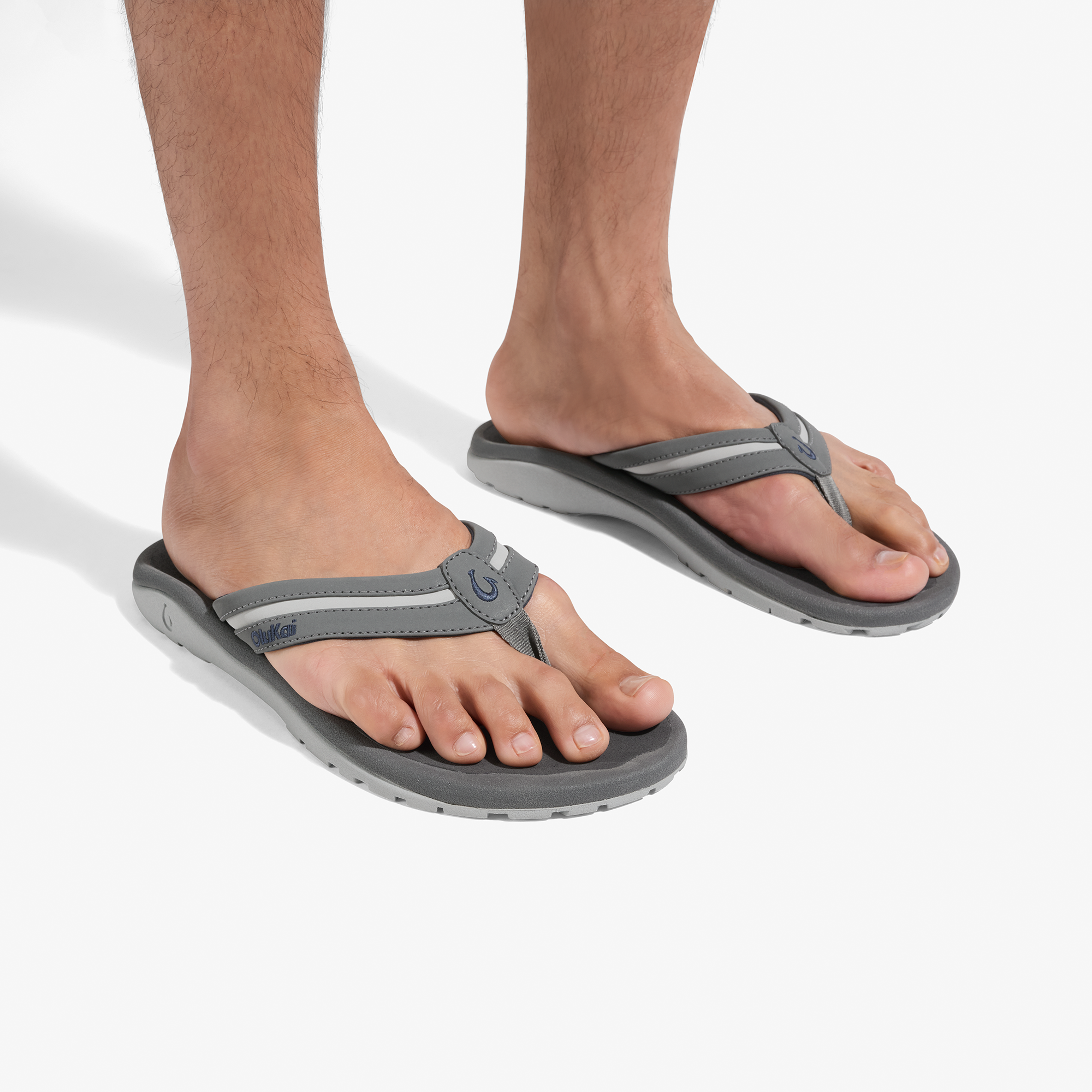 ʻOhana Palua - Cloud Grey / Rock | OluKai display picture 3