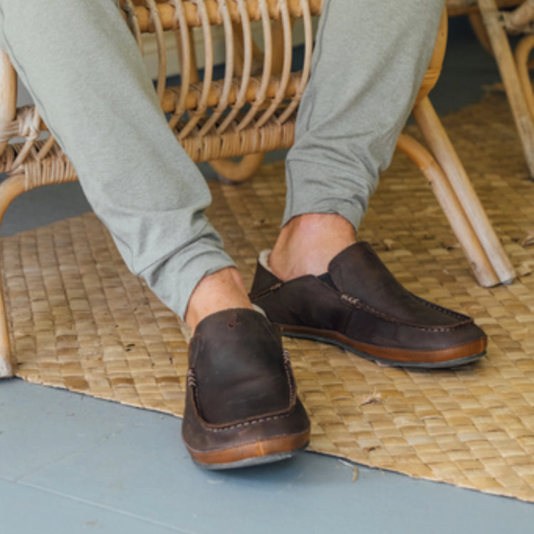Moloā Men's Nubuck Leather Slippers - Dark Wood | OluKai