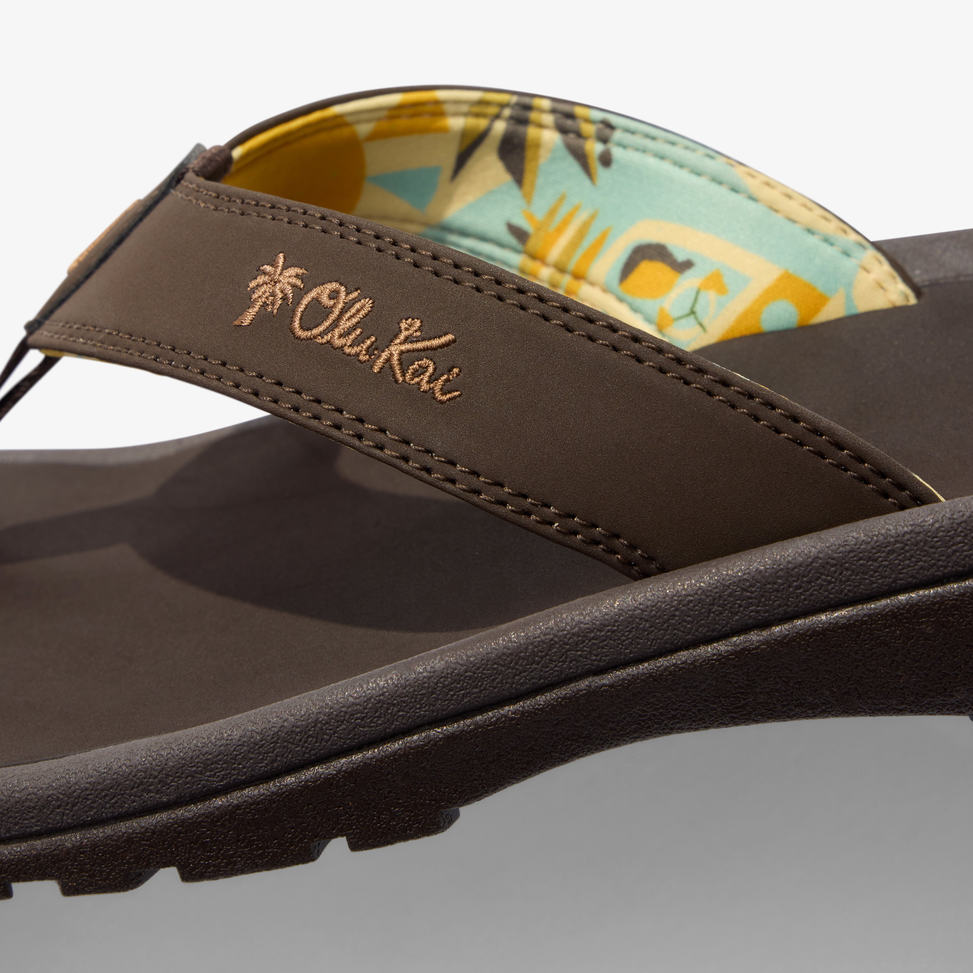 Ohana - Dark Java / Tan | OluKai