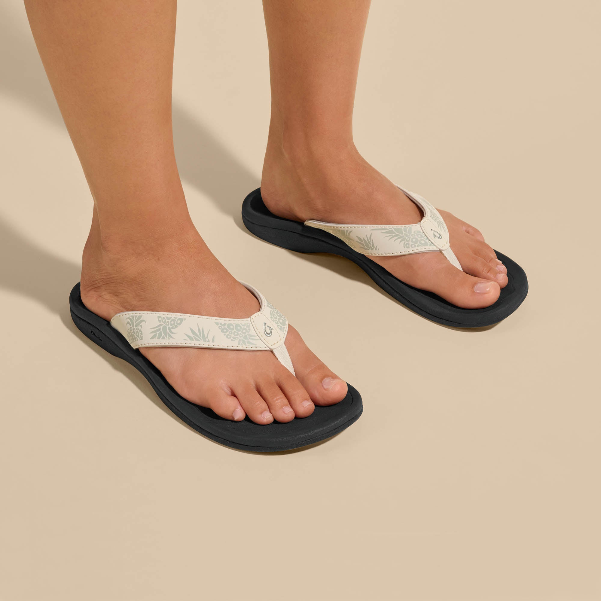 White flip orders flops for womens