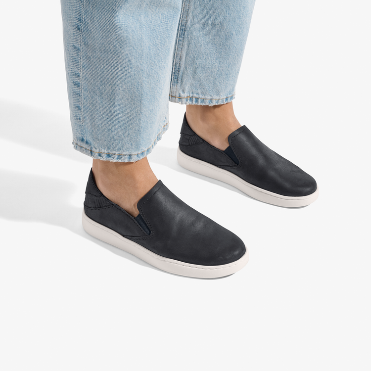 Pehuea Leather - Onyx / Onyx | OluKai