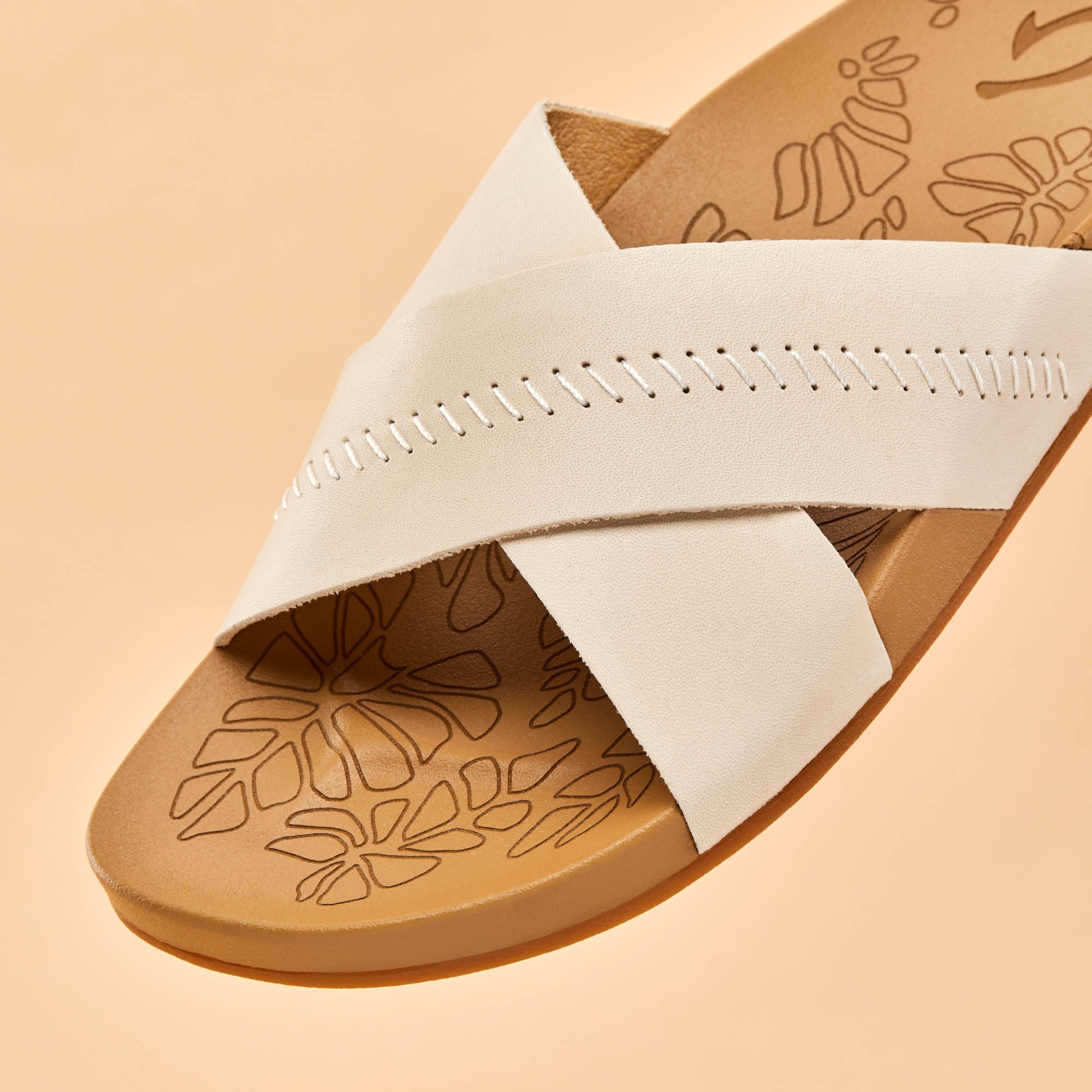 Olukai Kipe'a Olu W サンダル US W9 Kipe'a 'Olu Women's Slide Sandals - Sahara | OluKai