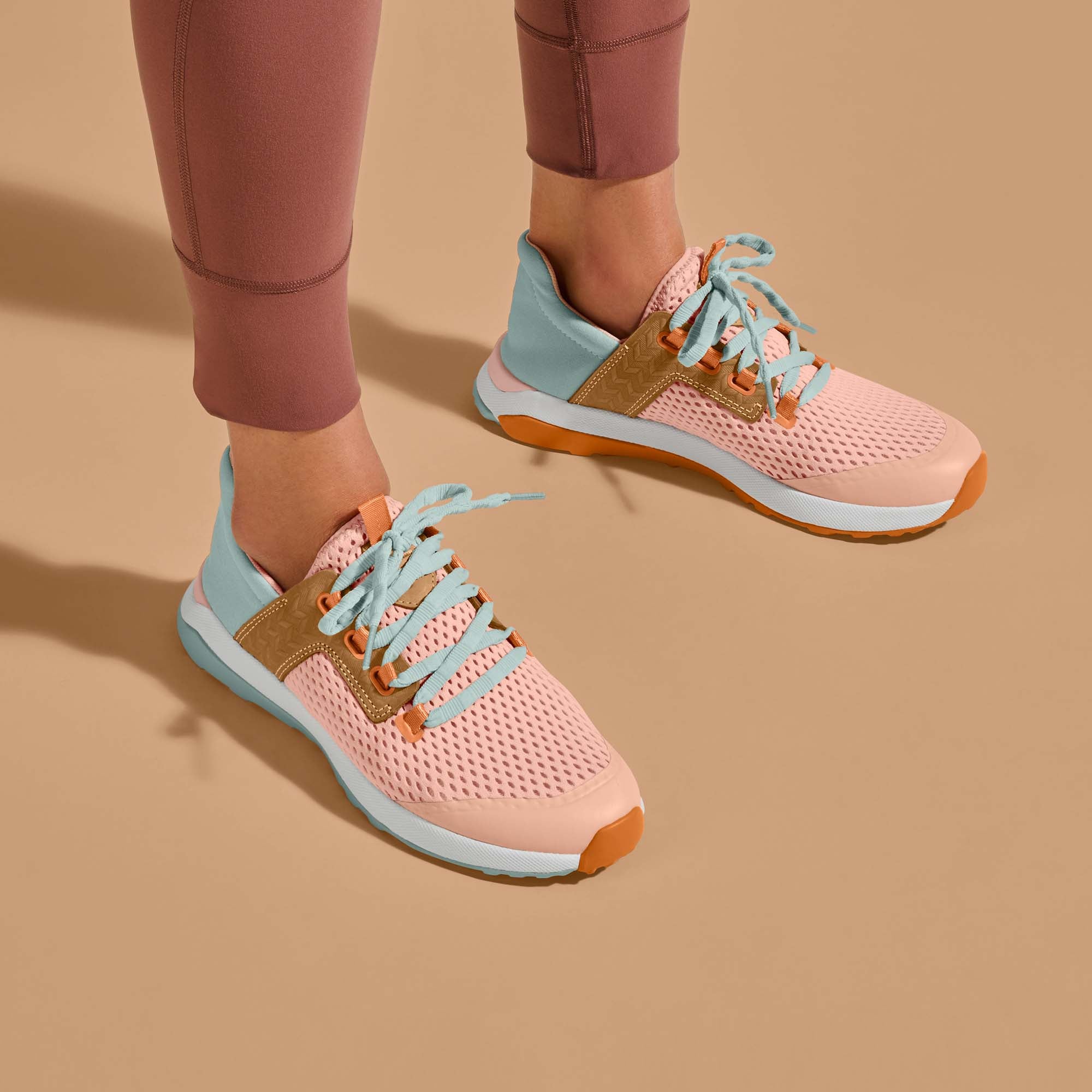 Wailuku Women's Athletic Shoes - Peach / Swell | OluKai