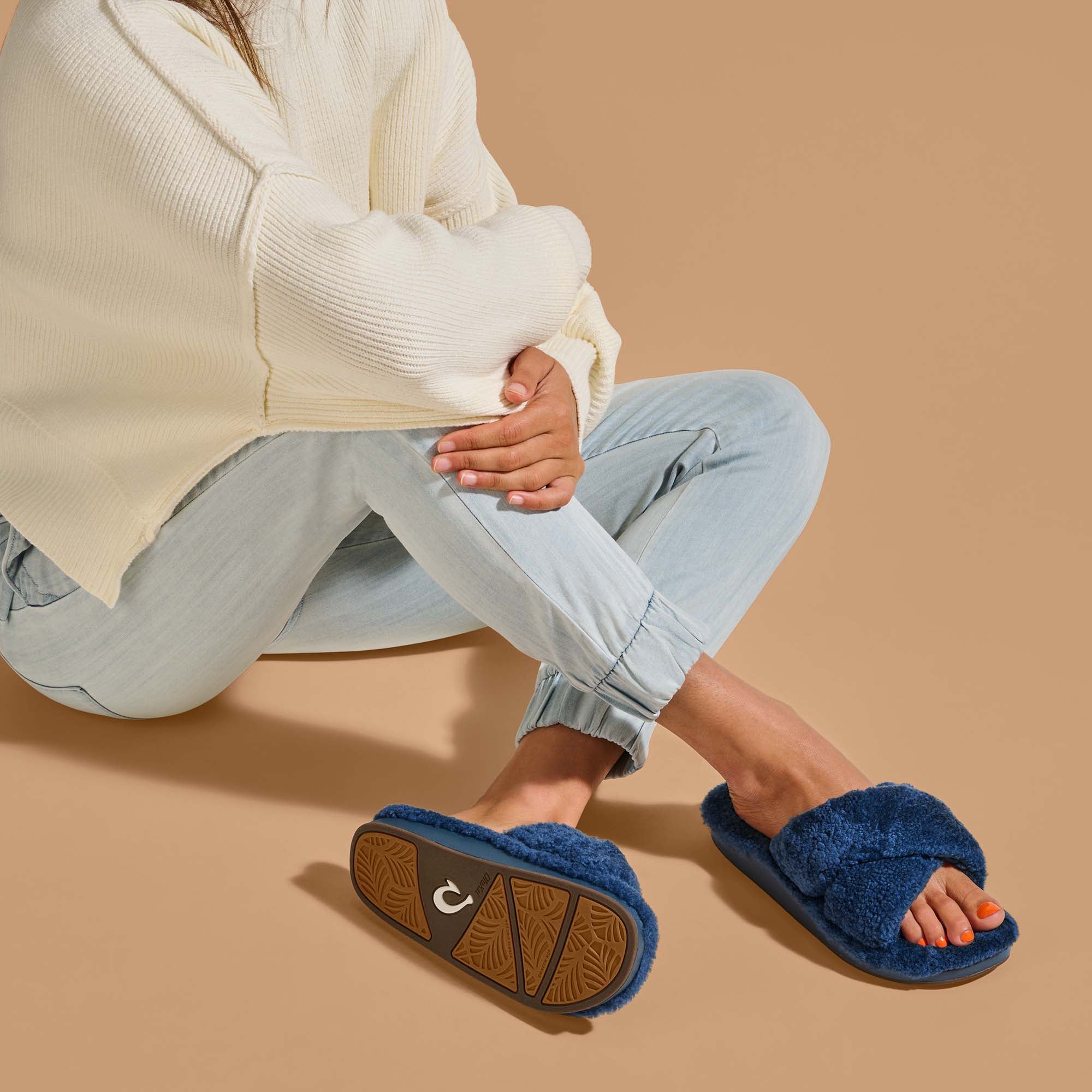 Olukai slippers 2024 women's sale