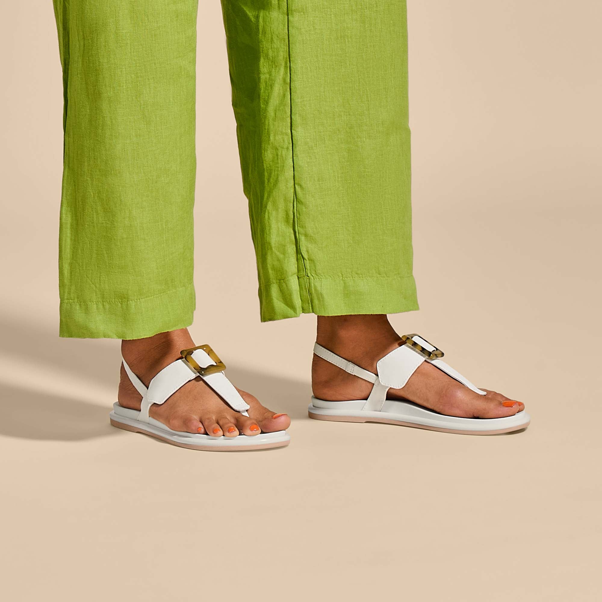 Olukai store strappy sandal