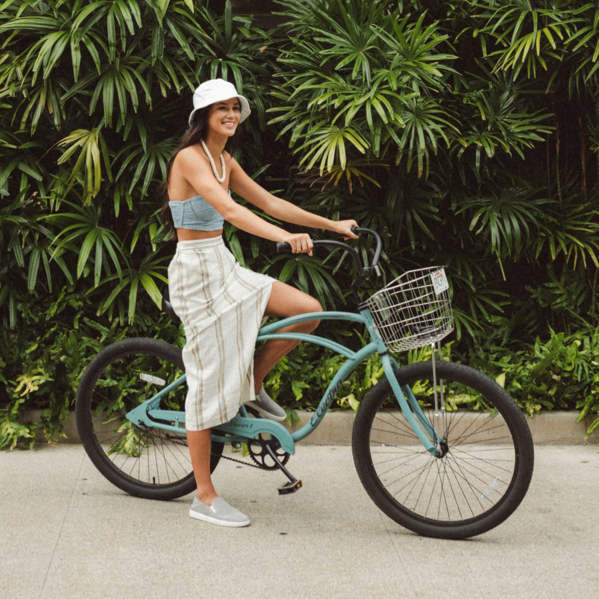 Pehuea Luxe Women's Suede Shoes - Ash | OluKai