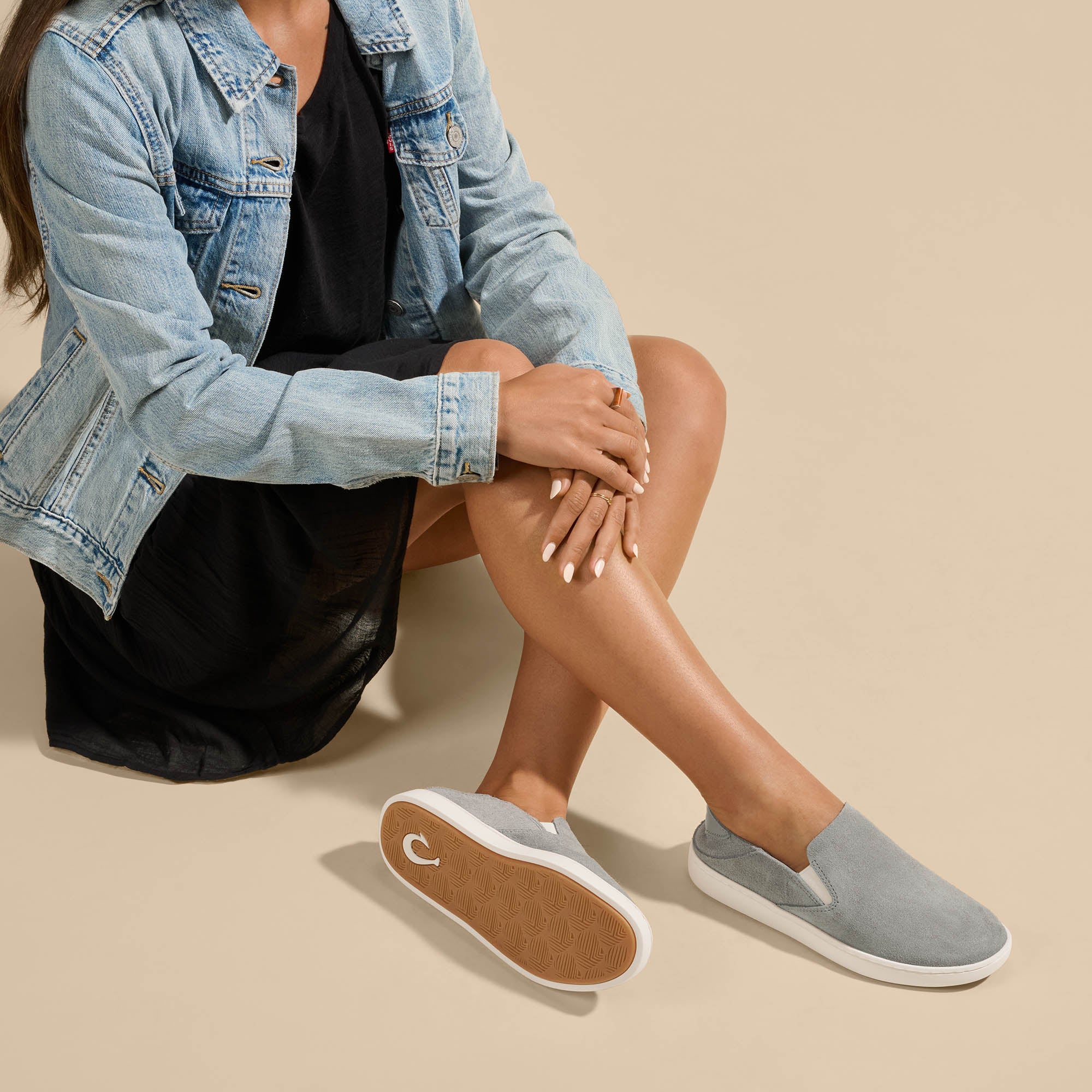 (取寄) オルカイ レディース ペフェア ラグゼ OluKai women Pehuea Luxe Ash/Ash Pehuea Luxe Women's Suede Shoes - Ash | OluKai