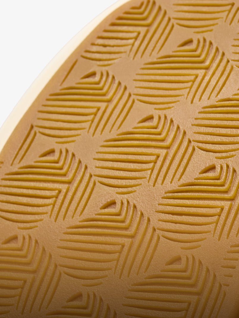 Pehuea Cozy - Lava Rock | OluKai