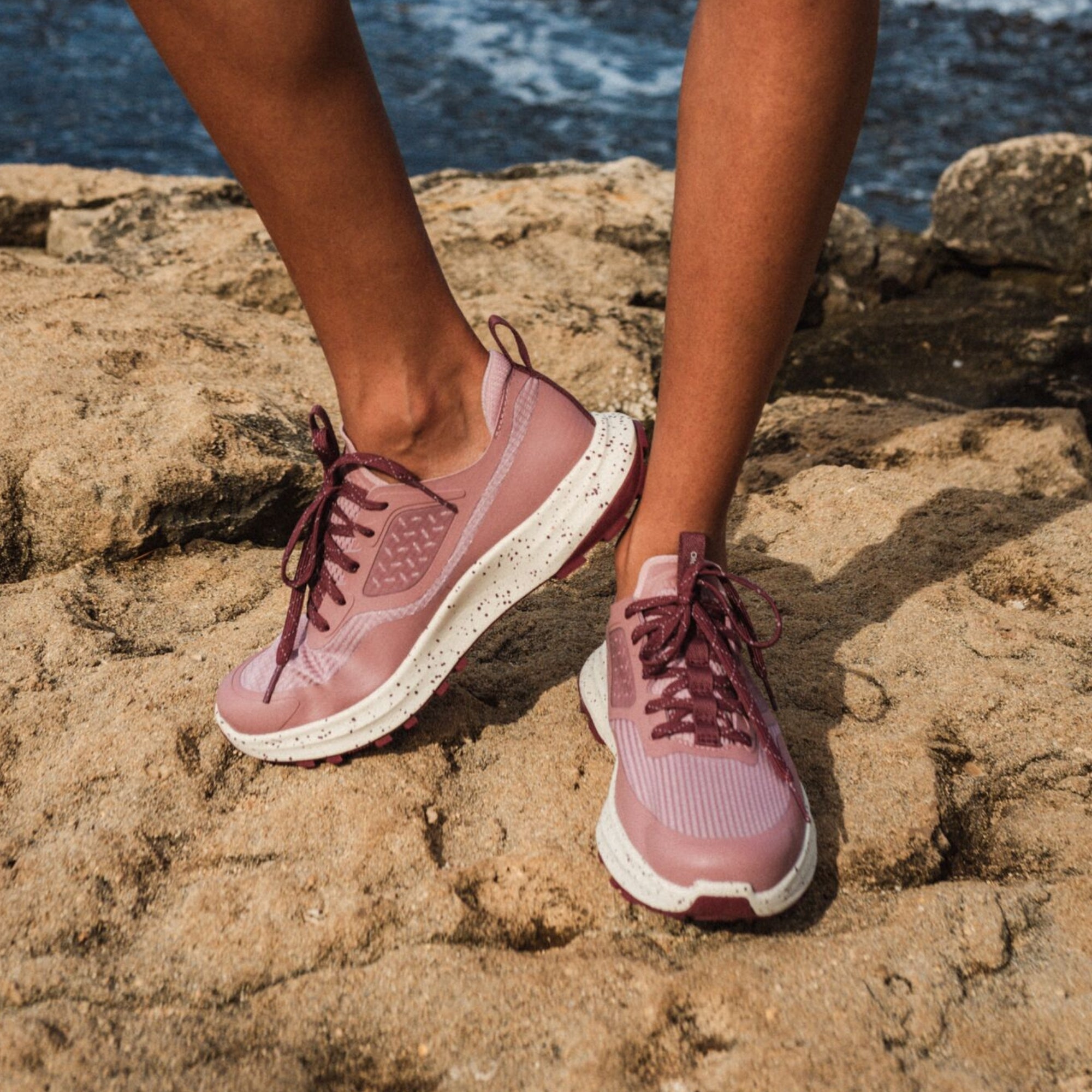 Makiki - Coral Rose | Olukai – OluKai