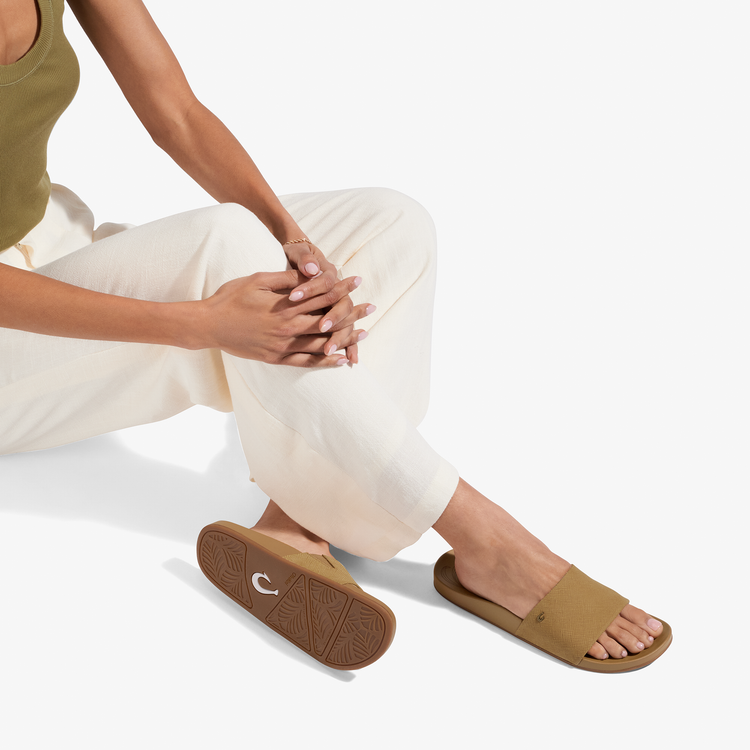 Kīpe'a Pono - Sahara / Crosshatch – OluKai