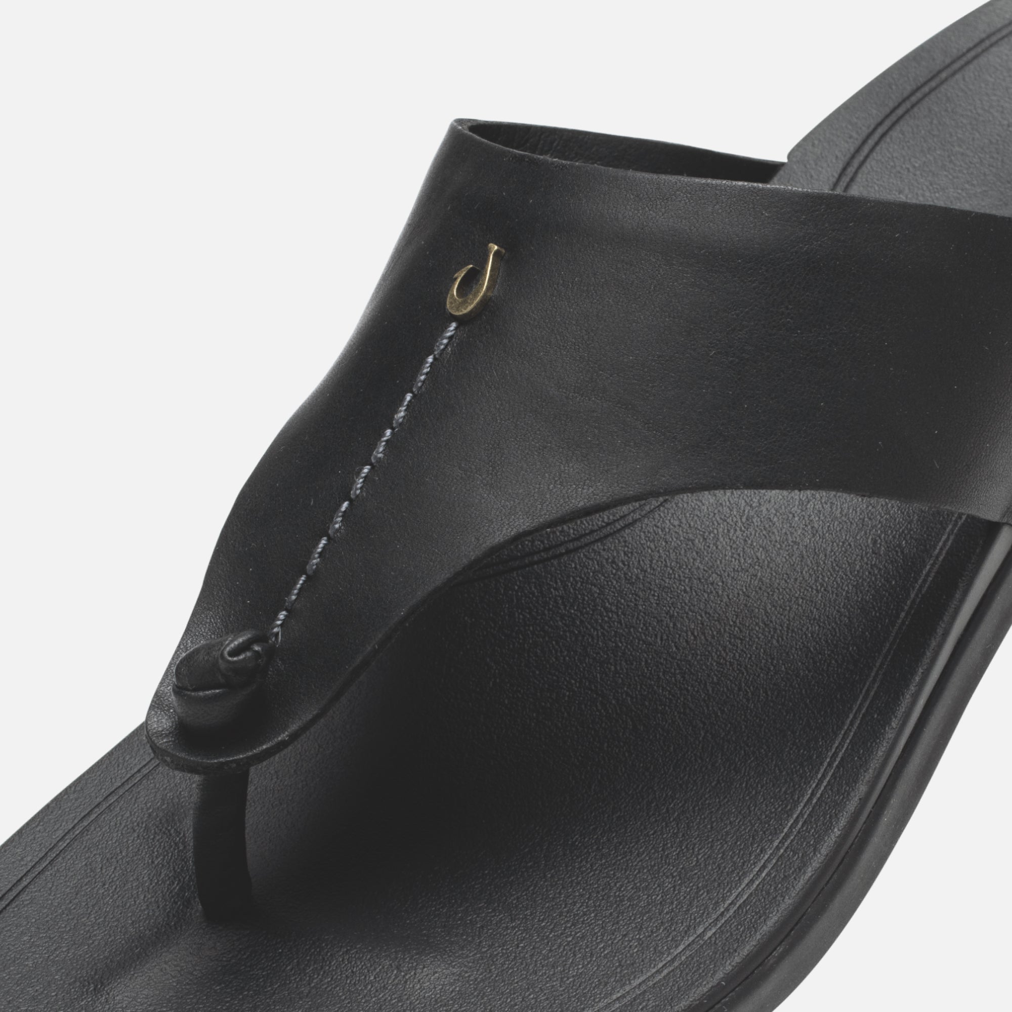 Ho'ōpio Mele - Black / Black – OluKai