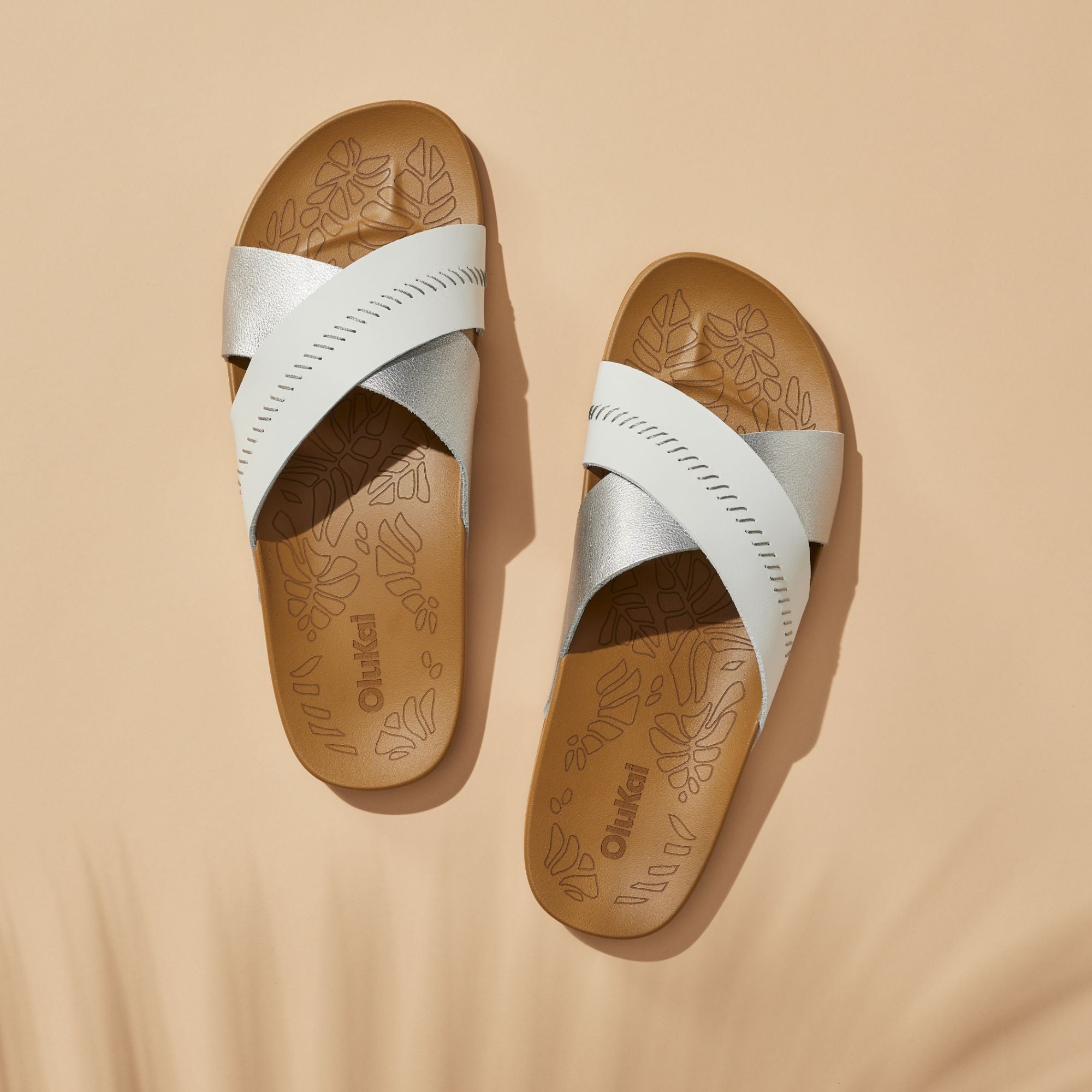 Kīpe'a Olu - Silver / Sahara – OluKai