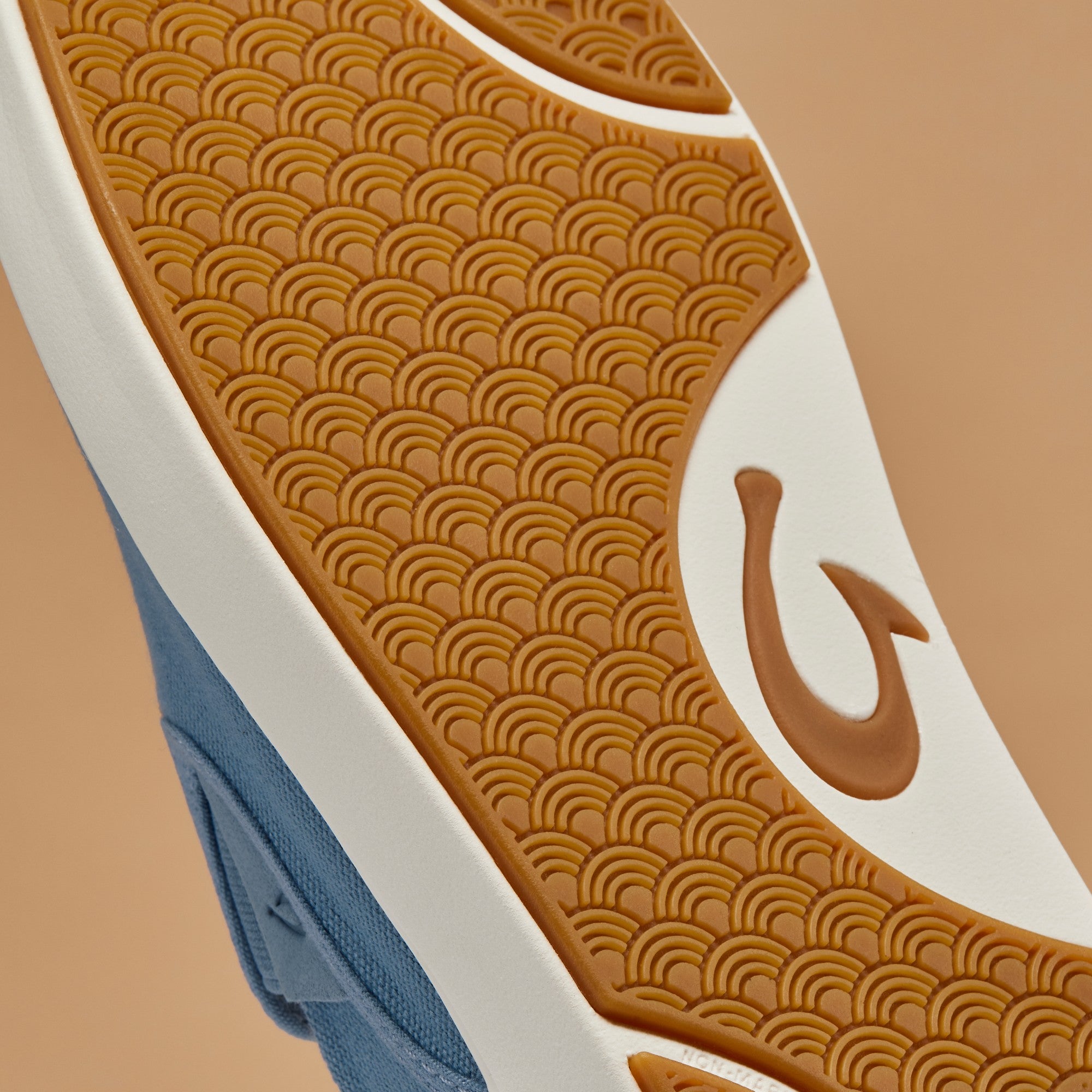 Lae'ahi Men's Slip-On Sneakers - Blissful Blue / Canvas | OluKai