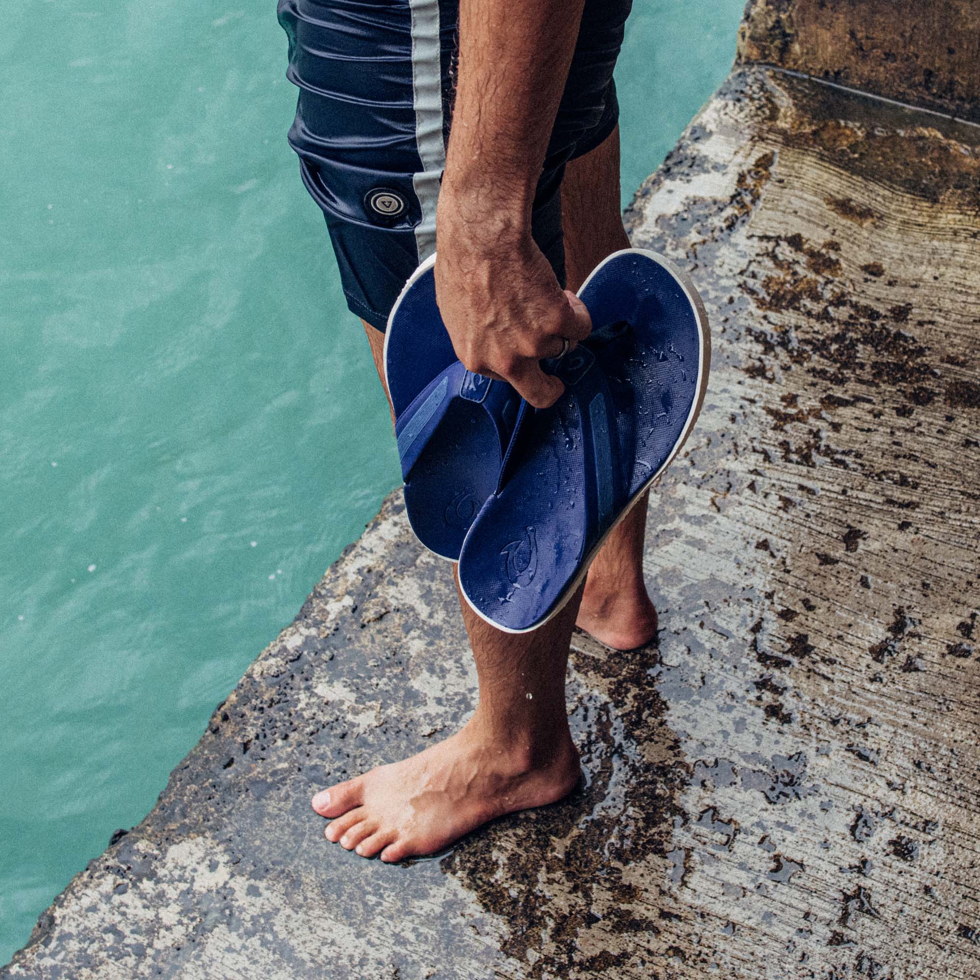 Men's Lightweight Waterproof Casual Clogs – Slip-On Beach & Swim Sandals, Comfort Gray