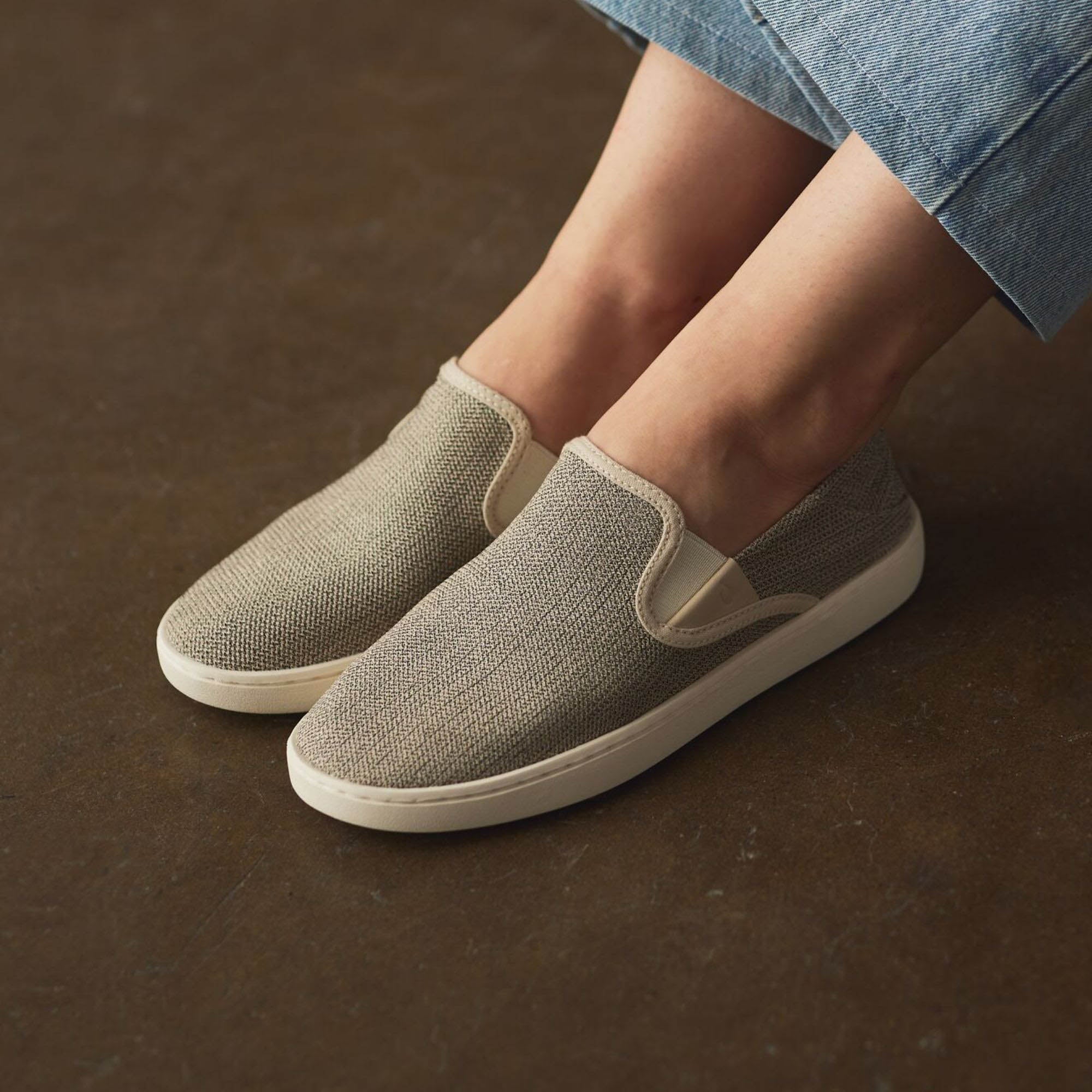 Olukai pehuea slip on online