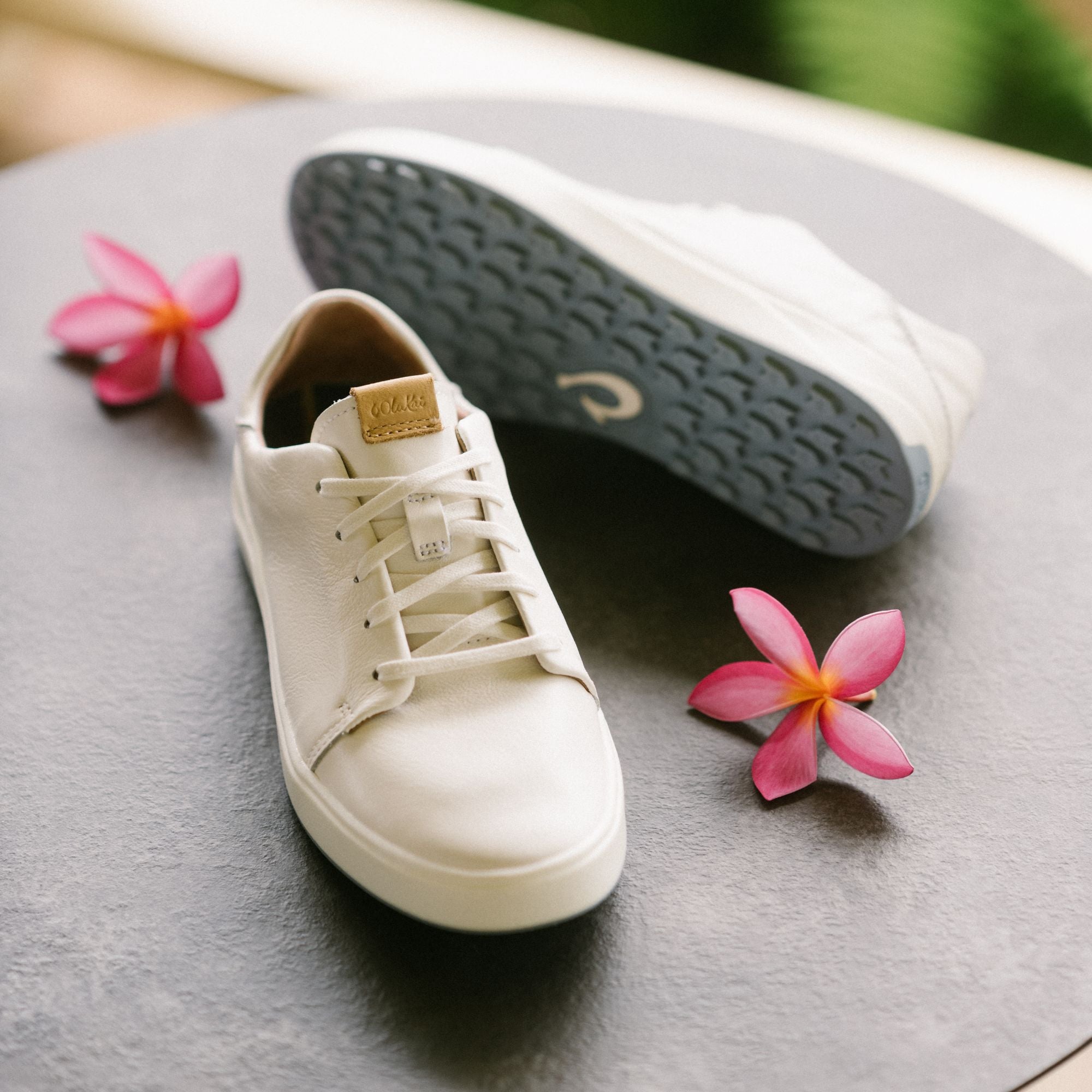 Wailea Women's Waterproof Leather Golf Shoes - White | OluKai