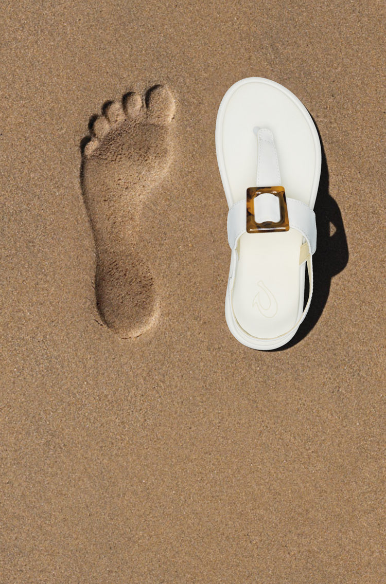 La'i T-Bar Women's Strappy Sandals - White Sand | OluKai