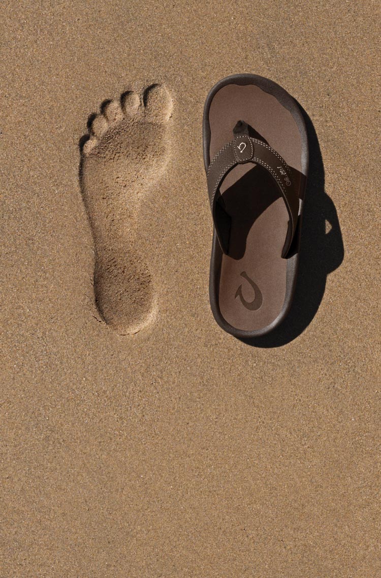 ‘Ohana Men's Beach Sandals - Bamboo / Black | OluKai