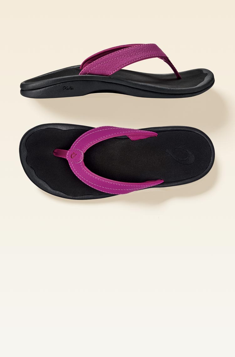 Our classic sandal with water-resistant straps, quick-drying lining, and a soft nylon toe post for absolute comfort.