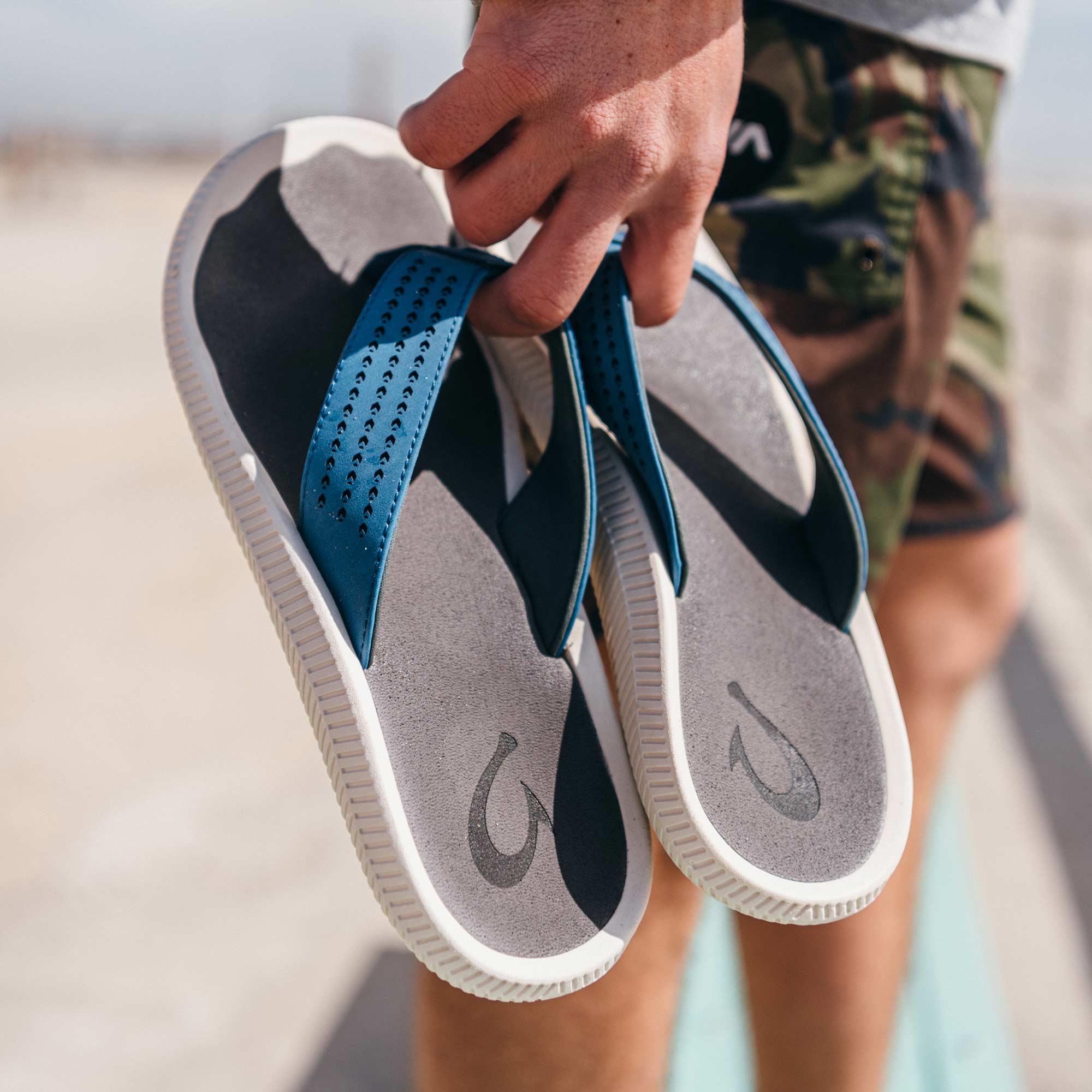 Olukai ulele discount flip flops