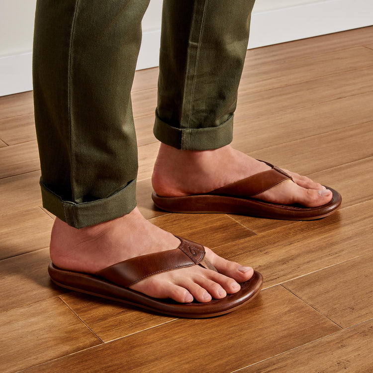 OluKai Ilikai Brown Leather Men\'s Sandals Ilikai Men main image 3