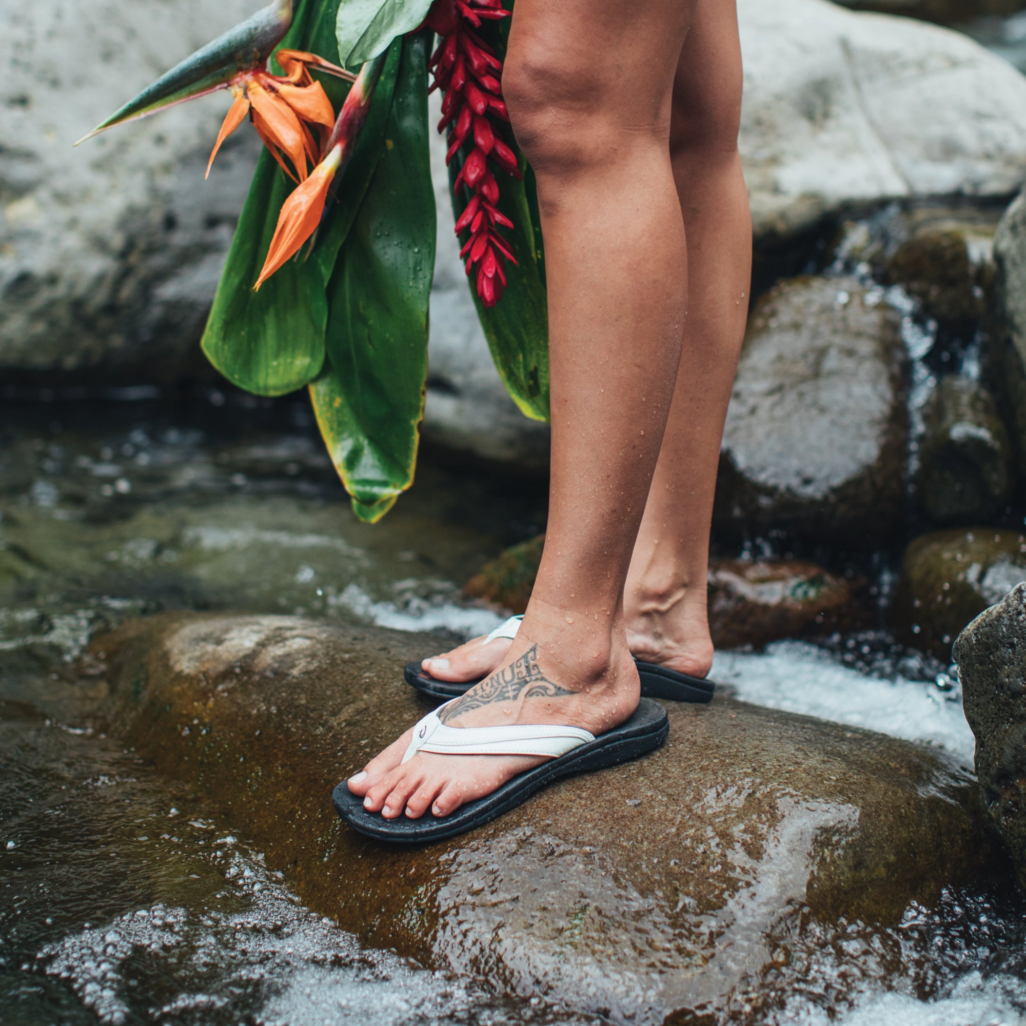 Ohana Women s Best Selling Beach Sandals White Black OluKai